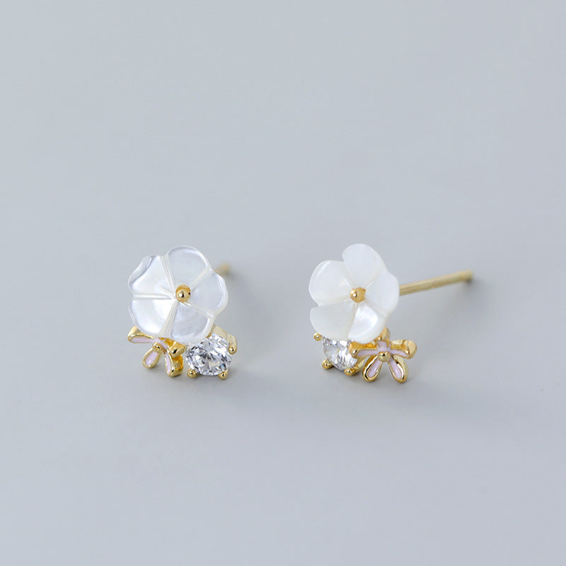 Floral personality fashion earrings