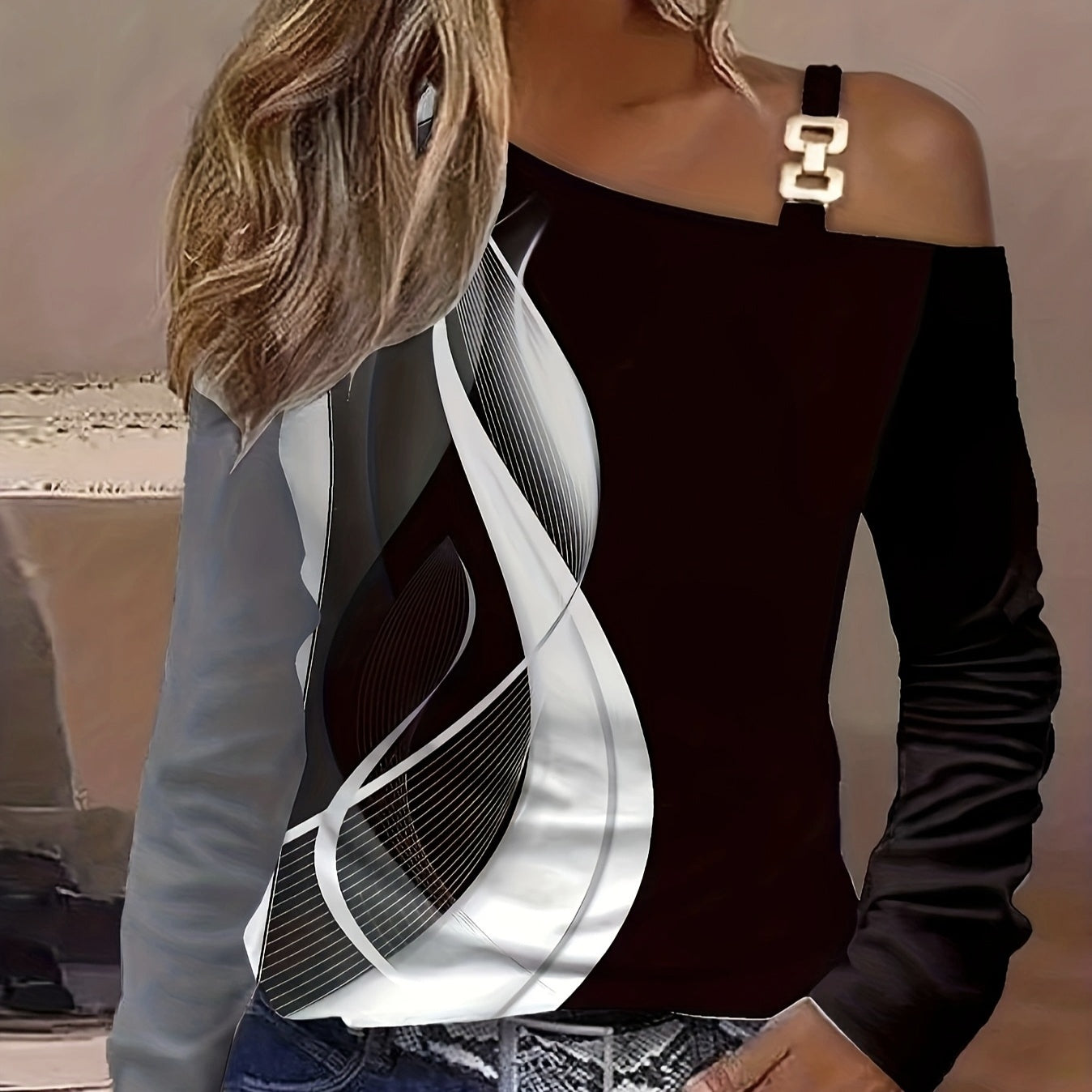 Women's Asymmetrical Design Metal Buckle Shoulder Abstract Print Long Sleeved Autumn And Winter T-shirt