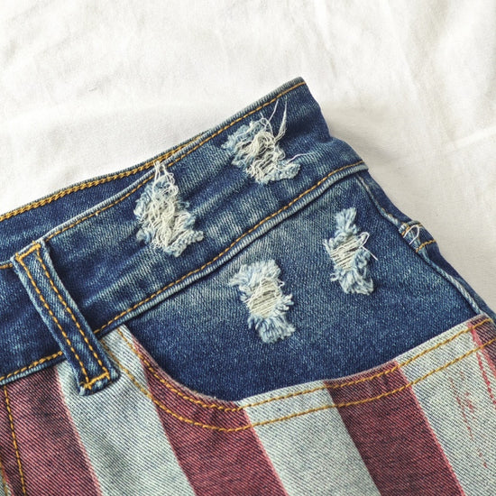 Women's Mid-Rise Patriotic Flare Jeans, Slim Fit Full-Length Jeans With An American flag