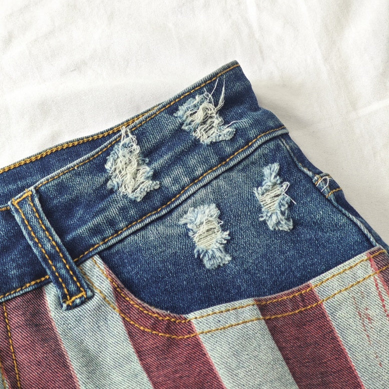 Women's Mid-Rise Patriotic Flare Jeans, Slim Fit Full-Length Jeans With An American flag